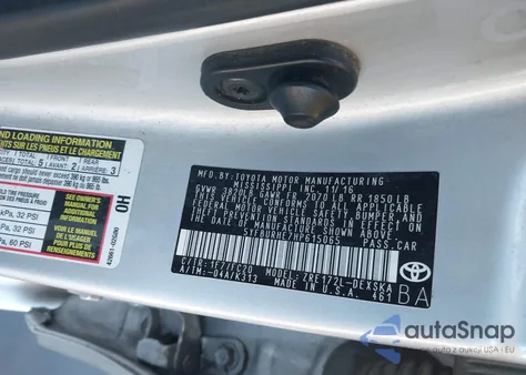2017 Toyota Corolla Se z USA, uszkodzony, nr VIN 5YFBURHE7HP615065